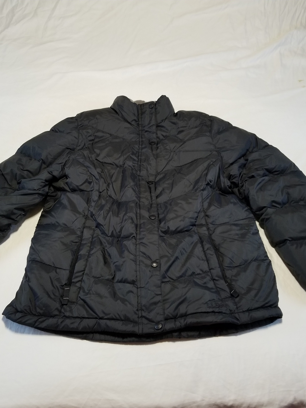 L.L. Bean Women Size Large Goose Down Black Puffer Jacket